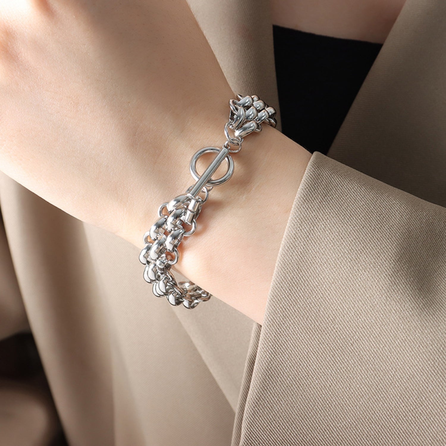 Gold-Plated Toggle Clasp Bracelet Gold-Plated Toggle Clasp Bracelet